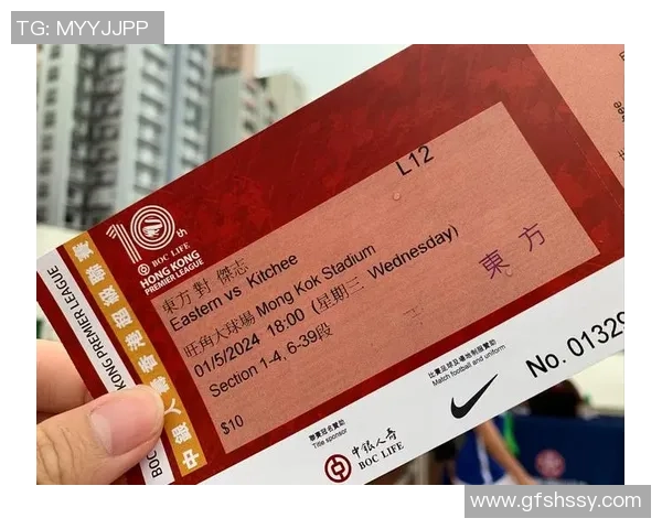 足球明星同款钱包时尚潮流必备单品让你轻松追赶偶像步伐