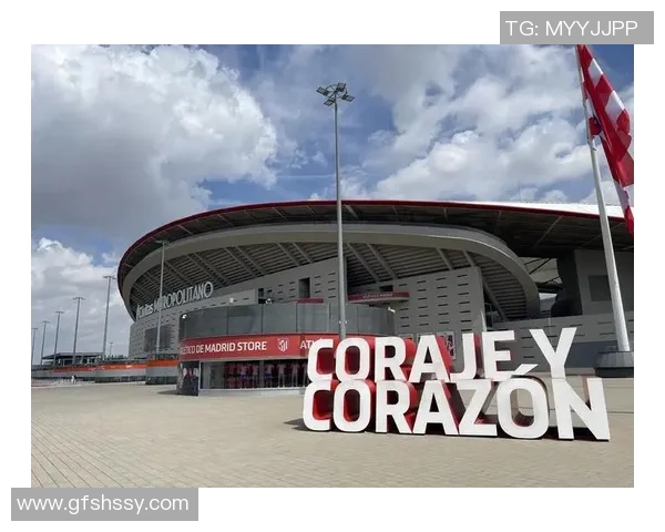 足球明星吴成英的传奇人生与球场背后的奋斗故事 足球明星吴成英的传奇人生与球场背后的奋斗故事