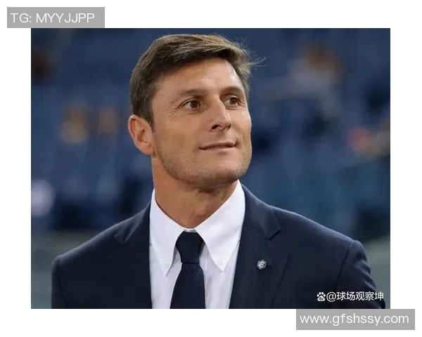 足球明星坚守承诺展现职业精神与团队责任感的典范 足球明星坚守承诺展现职业精神与团队责任感的典范