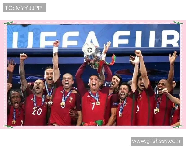 足球明星感动解说视频揭示他们背后的故事与奋斗历程