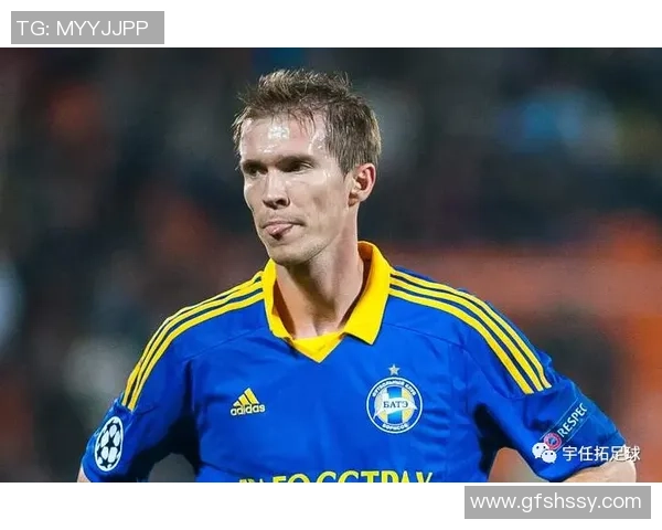 足球明星李伟峰的传奇人生与职业生涯回顾及对中国足球的影响分析 足球明星李伟峰的传奇人生与职业生涯回顾及对中国足球的影响分析